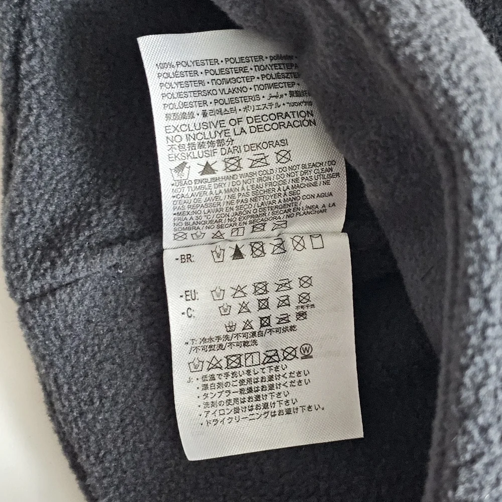 NWT Nike 2 Piece Set Kids Gray White Fleece Hat and Mittens Toddler Set - Picture 5 of 9